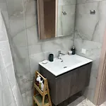 شقة στο δεύτερο όροφο