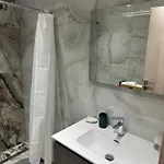 στο δεύτερο όροφο * سالونيك